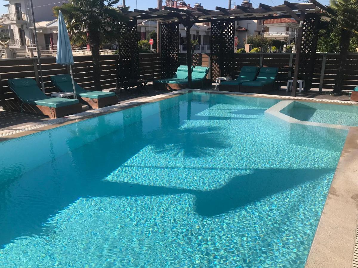 Sea Pearl Luxury Apartments Nea Vrasna Bagian luar foto