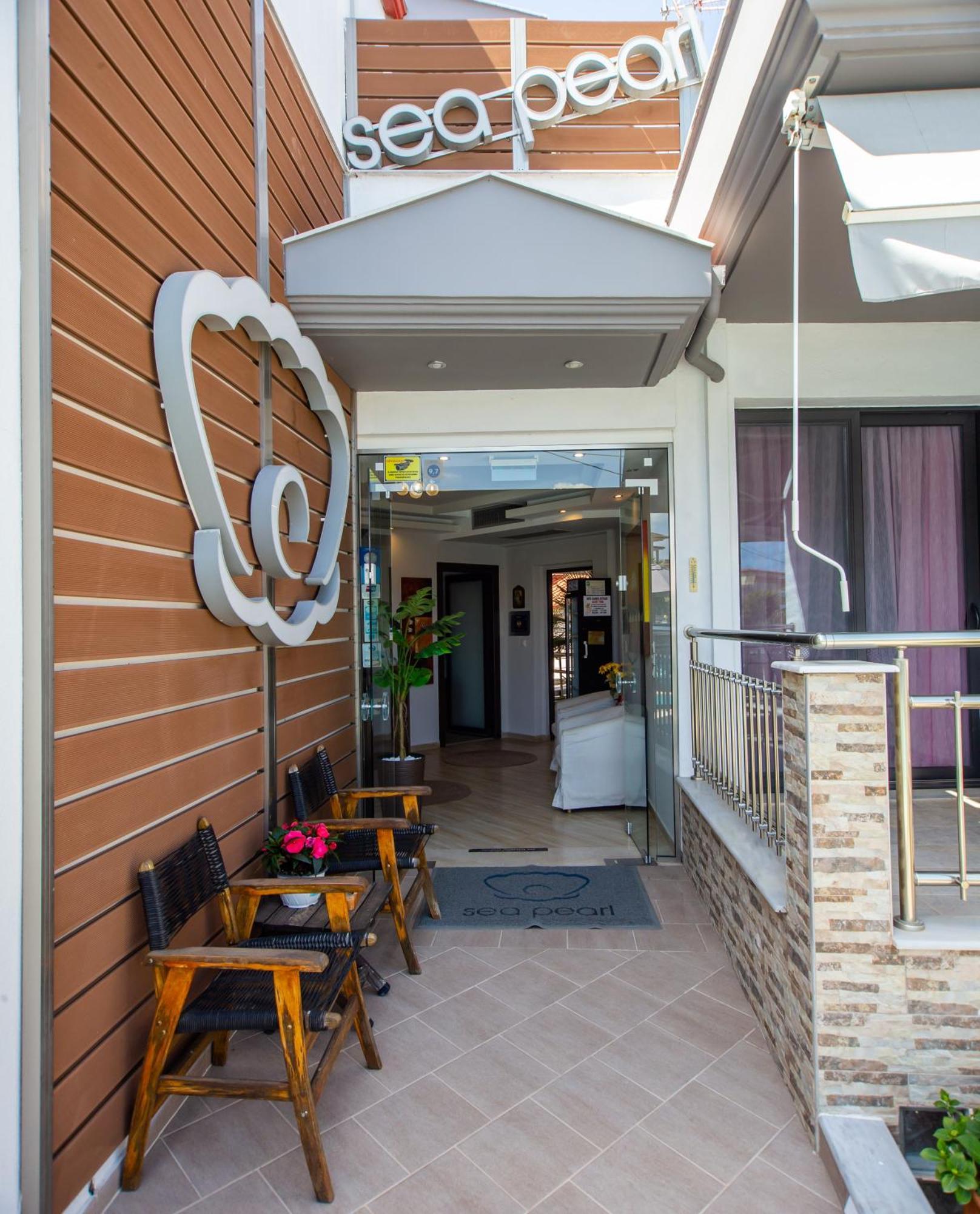 Sea Pearl Luxury Apartments Nea Vrasna Bagian luar foto