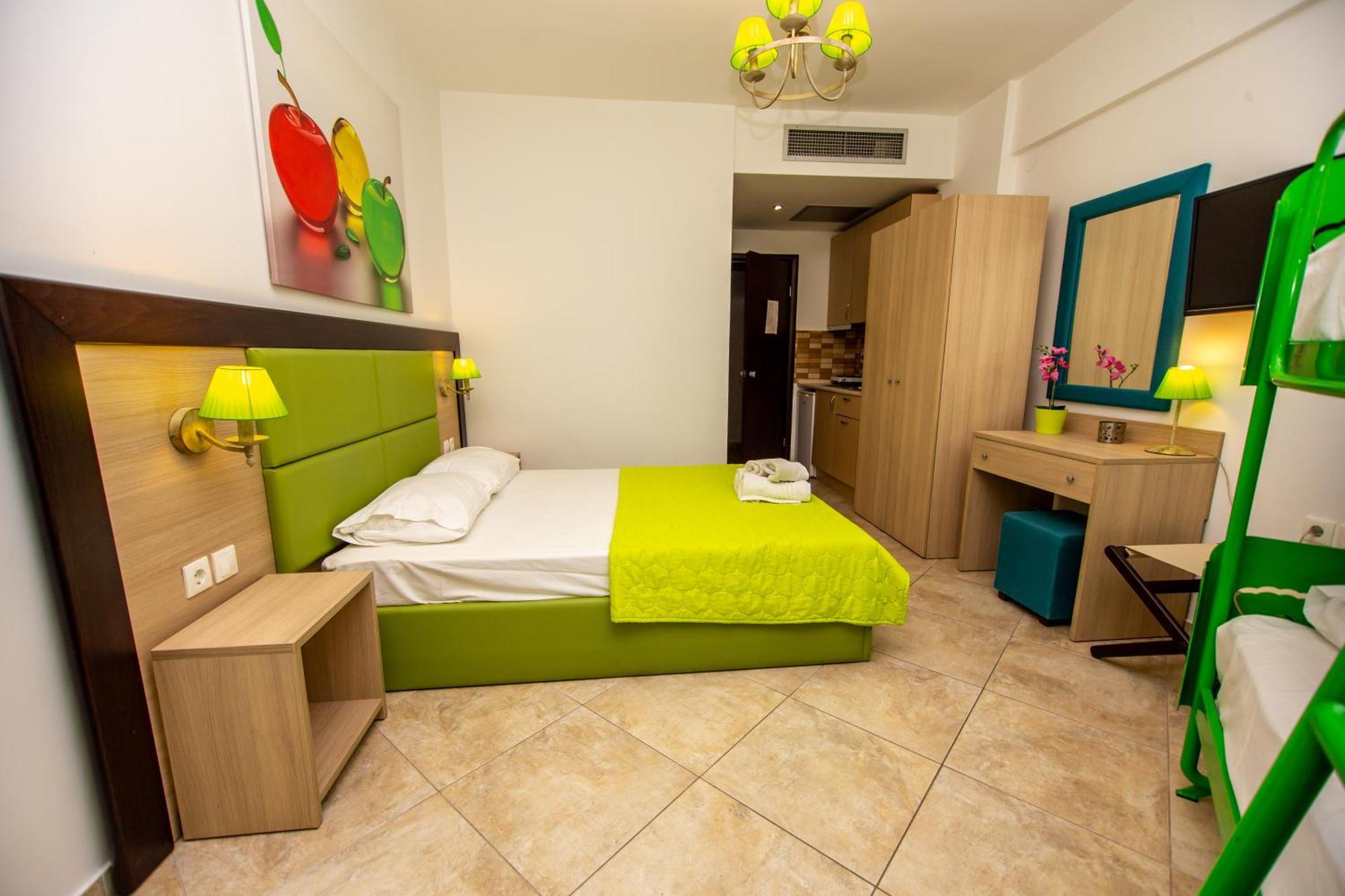 Sea Pearl Luxury Apartments Nea Vrasna Bagian luar foto