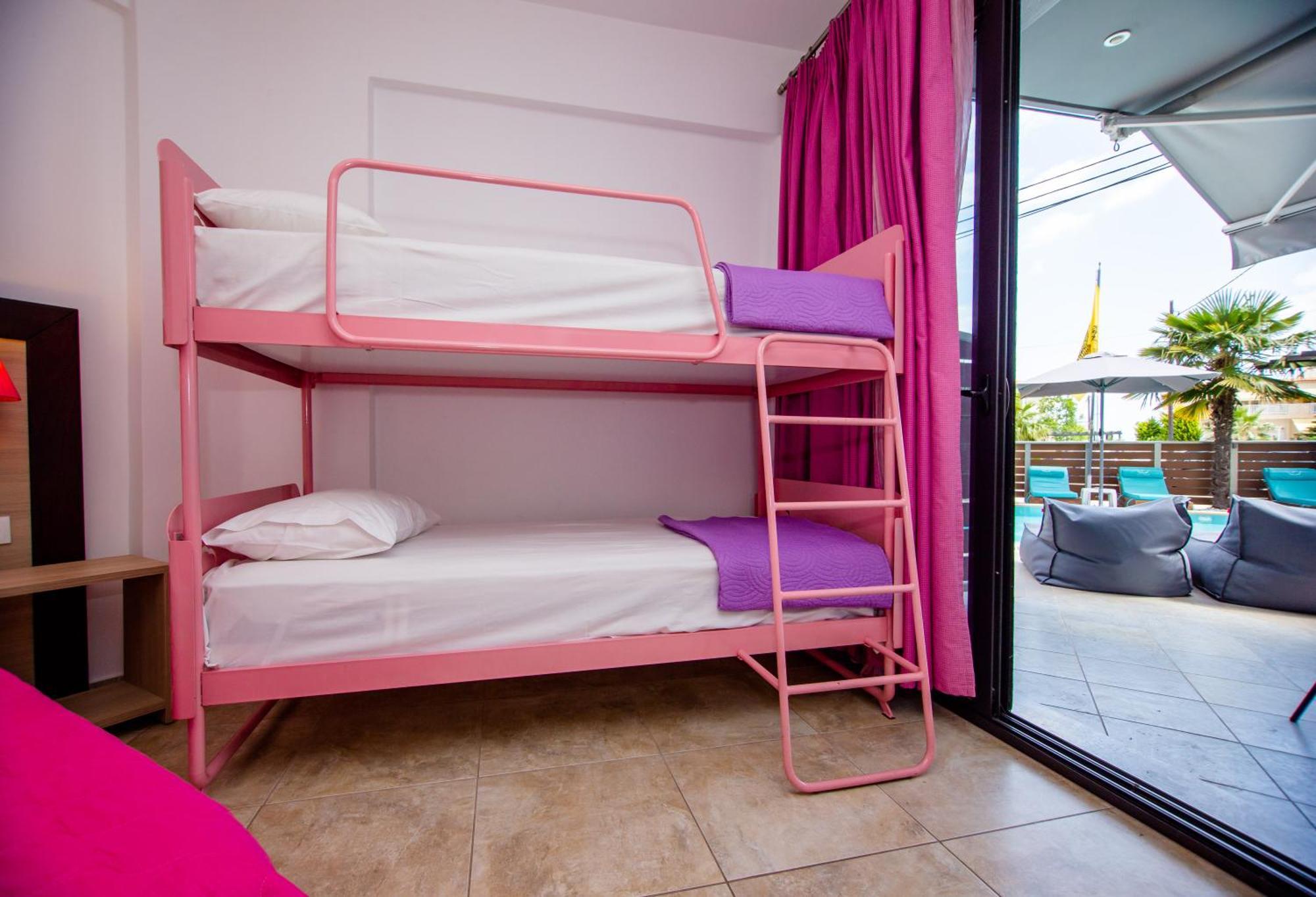 Sea Pearl Luxury Apartments Nea Vrasna Bagian luar foto