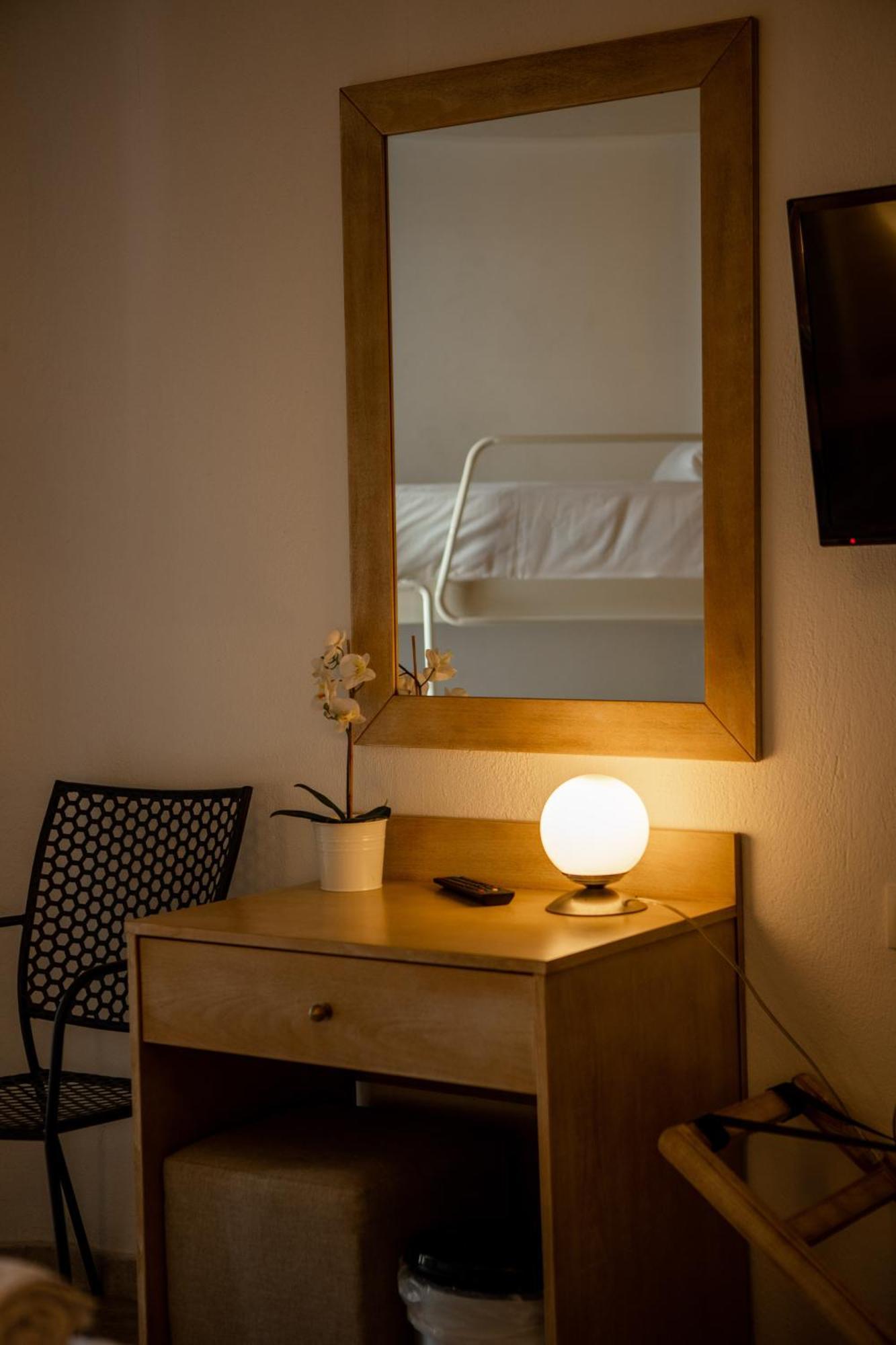 Sea Pearl Luxury Apartments Nea Vrasna Bagian luar foto