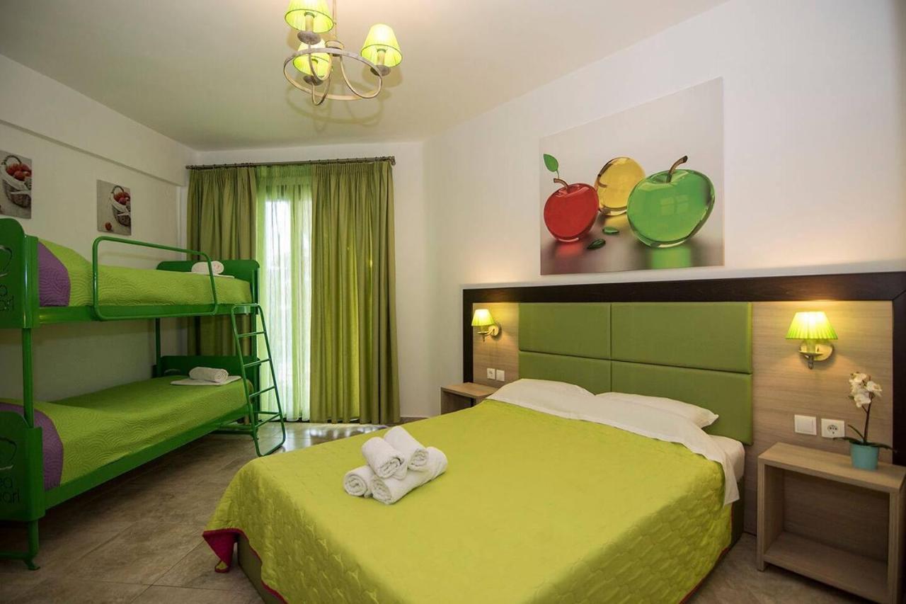 Sea Pearl Luxury Apartments Nea Vrasna Bagian luar foto