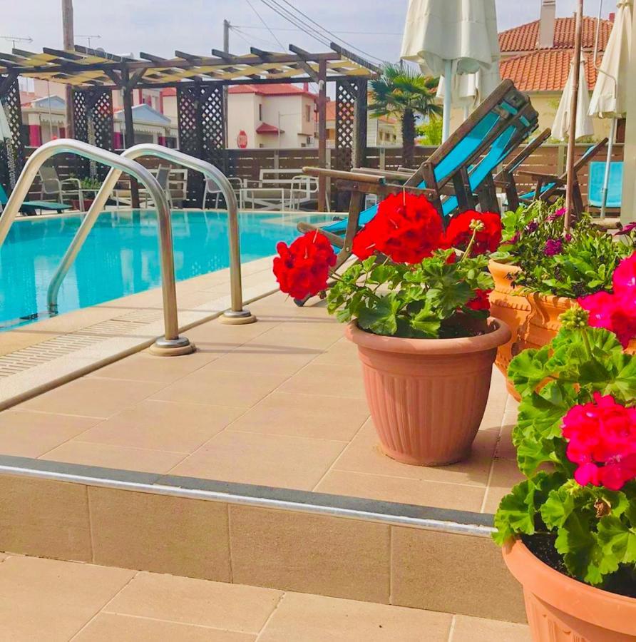 Sea Pearl Luxury Apartments Nea Vrasna Bagian luar foto